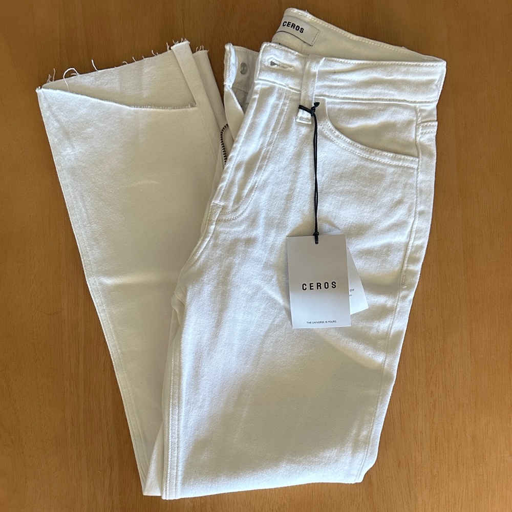 Ceros Women's Classic White Straight Leg Jeans